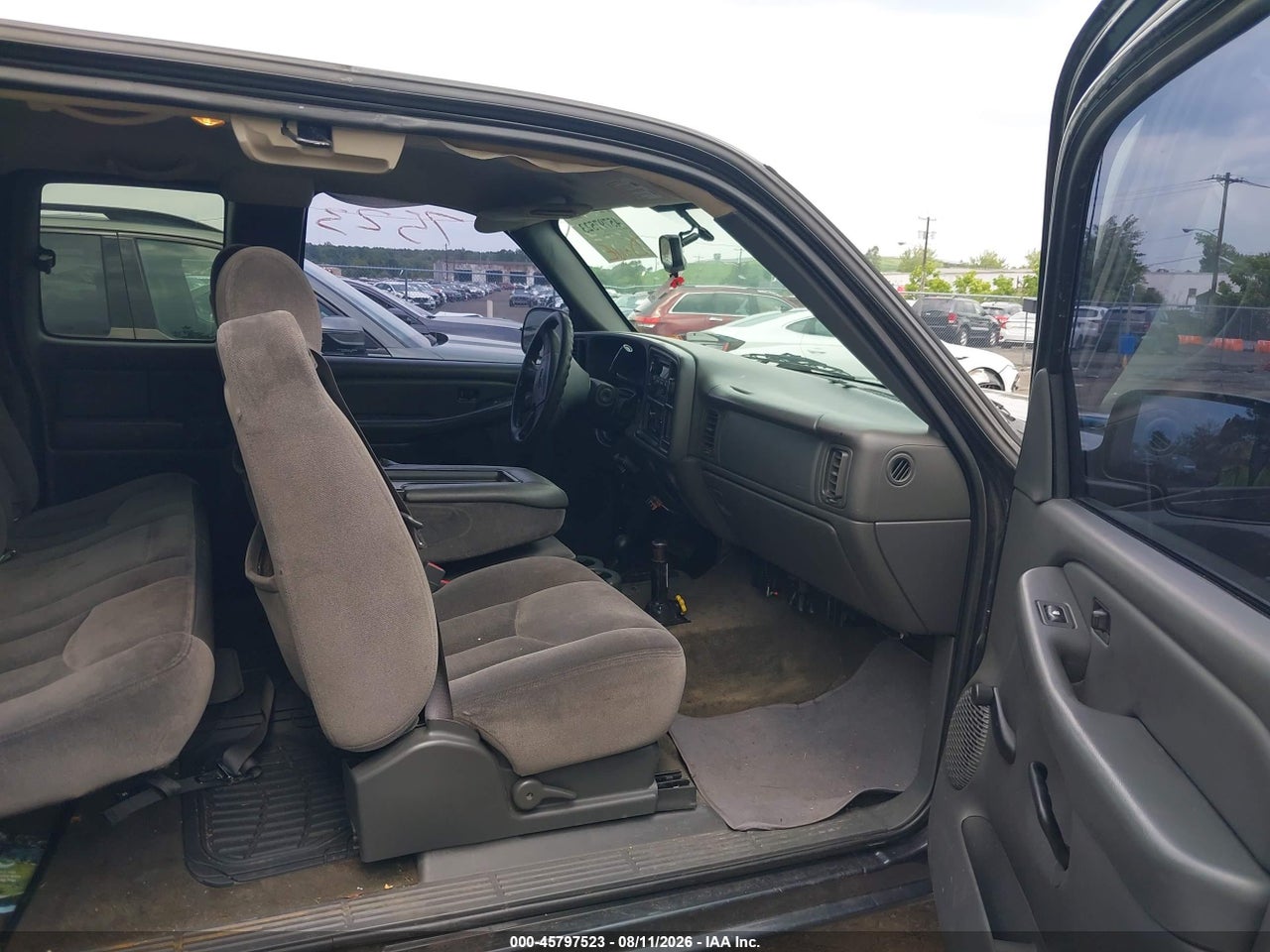 2005 GMC SIERRA 1500 SLE · 5/11