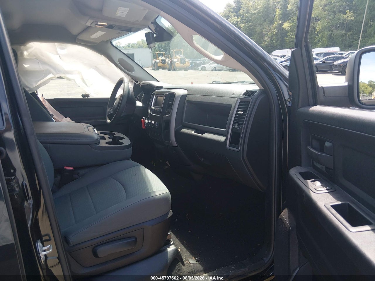 2016 RAM 1500 ST · 5/11