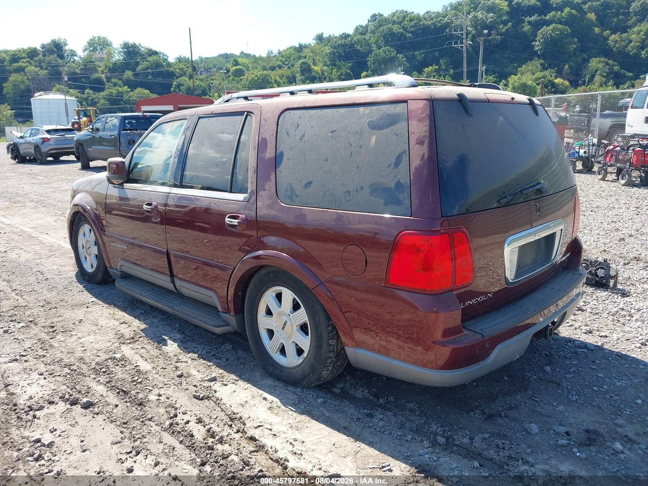 2003 LINCOLN NAVIGATOR   · 3/11
