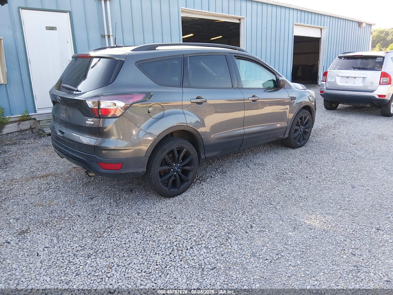 1FMCU0G93HU****** · 2017 FORD ESCAPE SE · 4/11