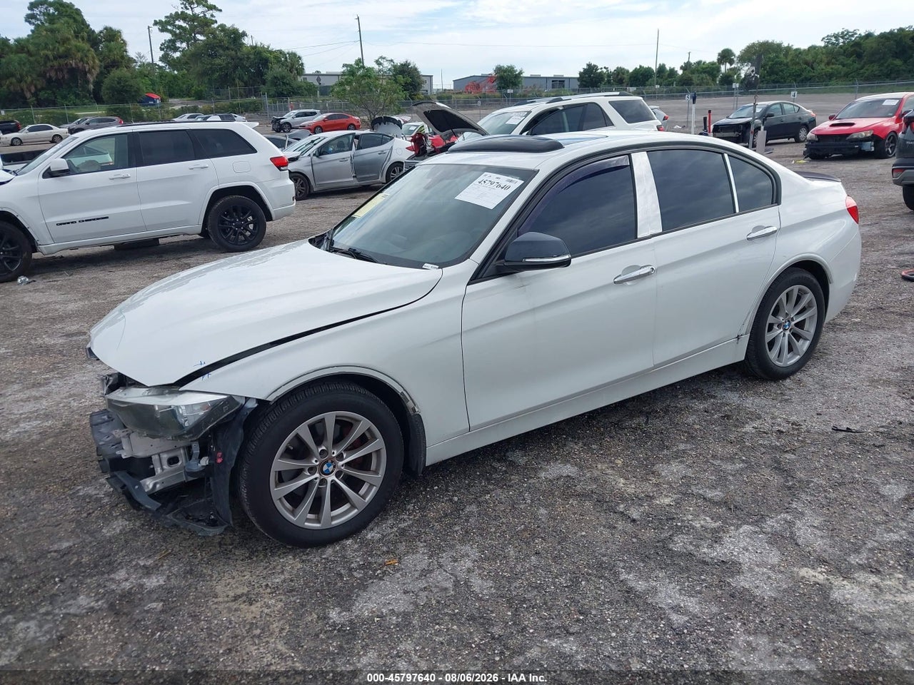 2017 BMW 320I · 2/11