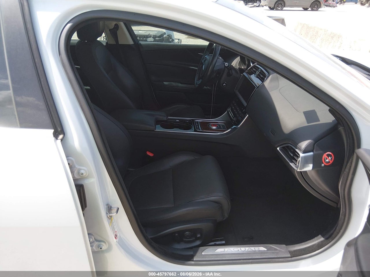 2017 JAGUAR XE 35T FIRST EDITION · 5/11