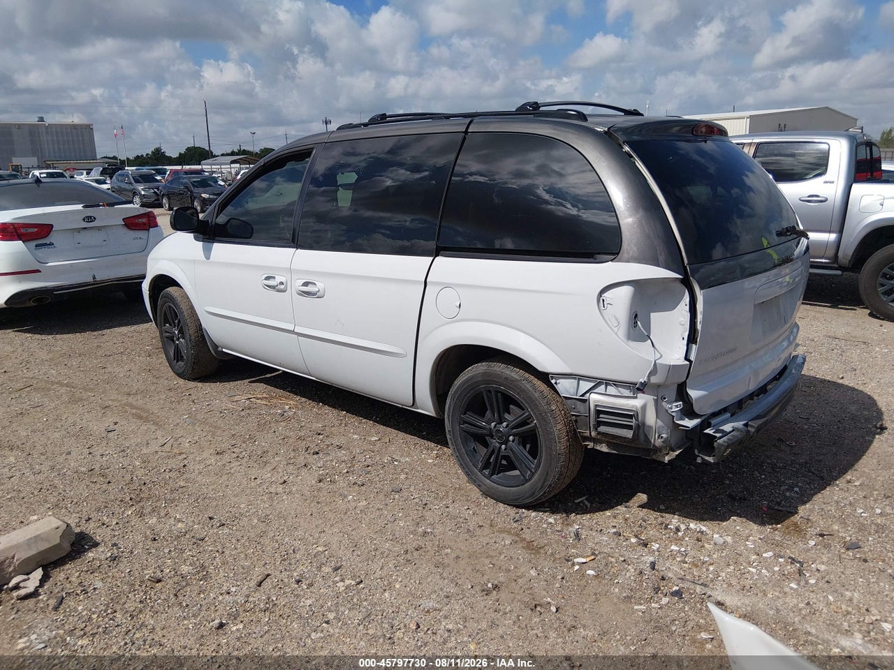 2002 DODGE CARAVAN SE · 3/11