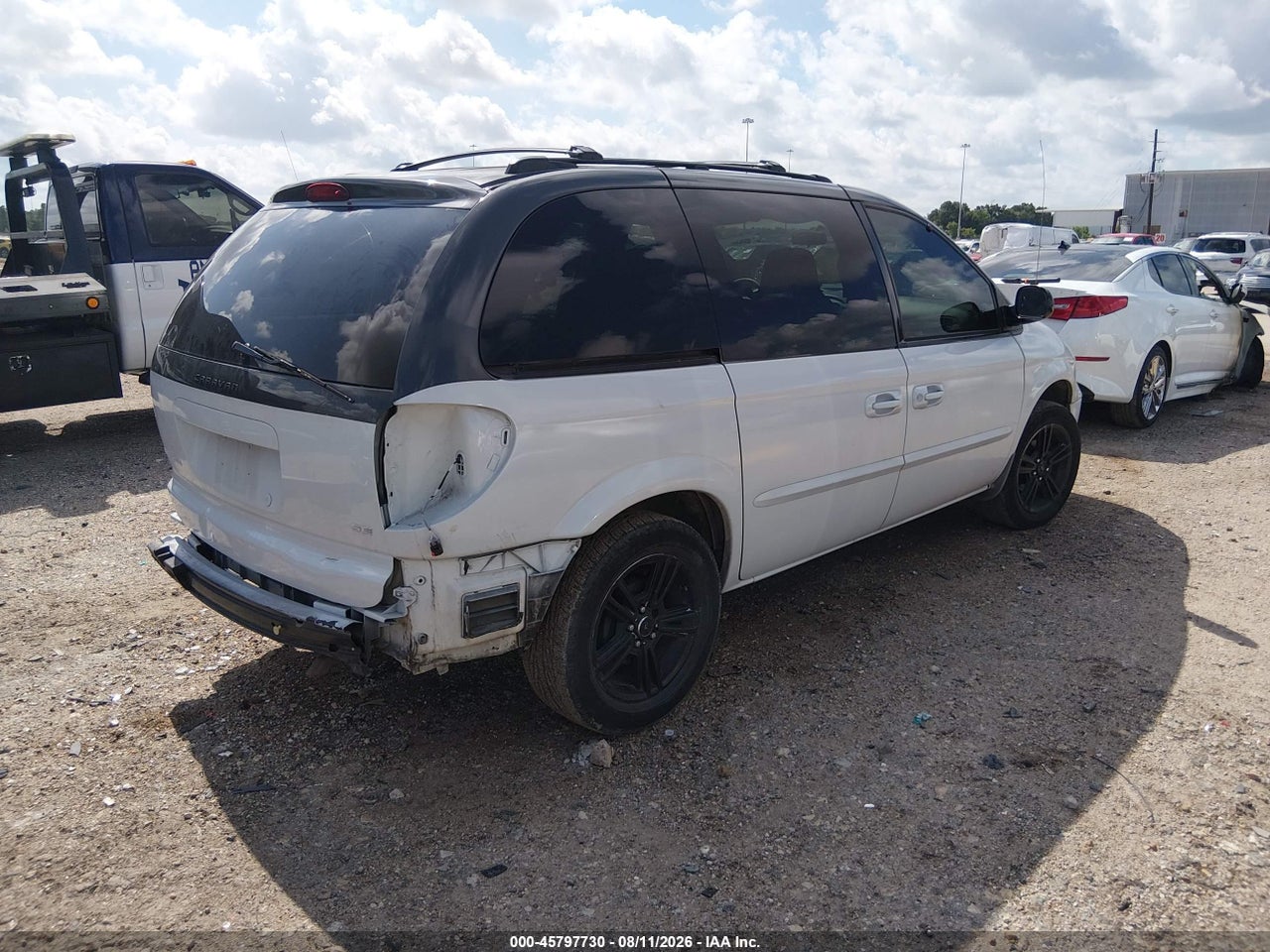 2002 DODGE CARAVAN SE · 4/11