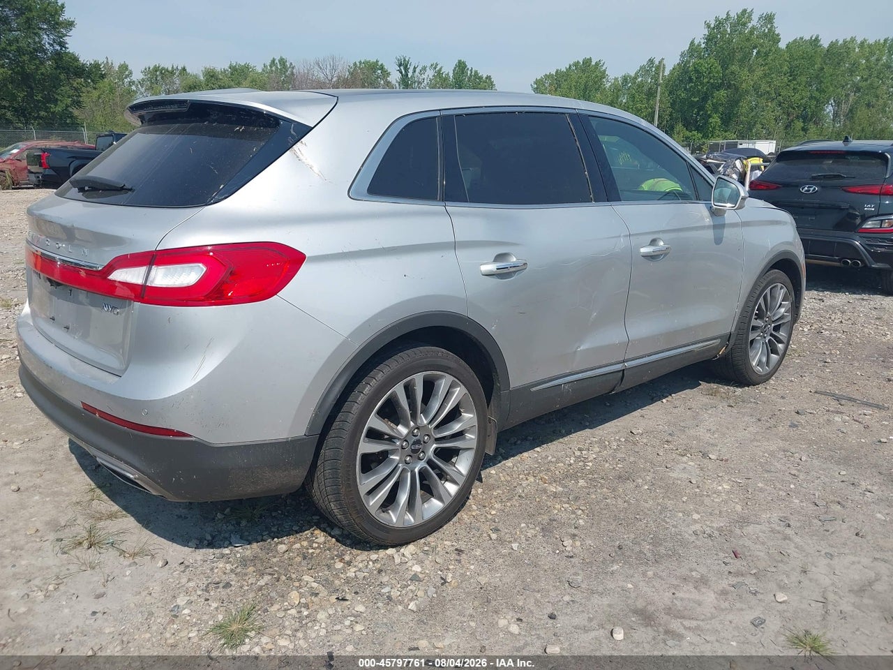 2016 LINCOLN MKX RESERVE · 4/11