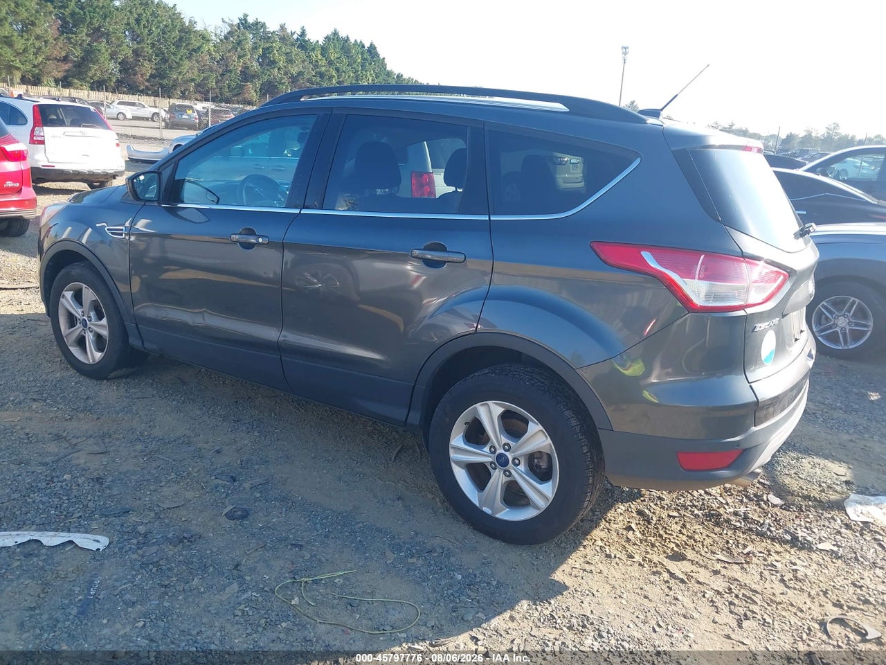 2016 FORD ESCAPE SE · 3/11