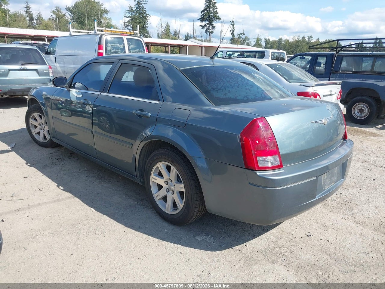 2C3KA43R56H****** · 2006 CHRYSLER 300   · 3/11