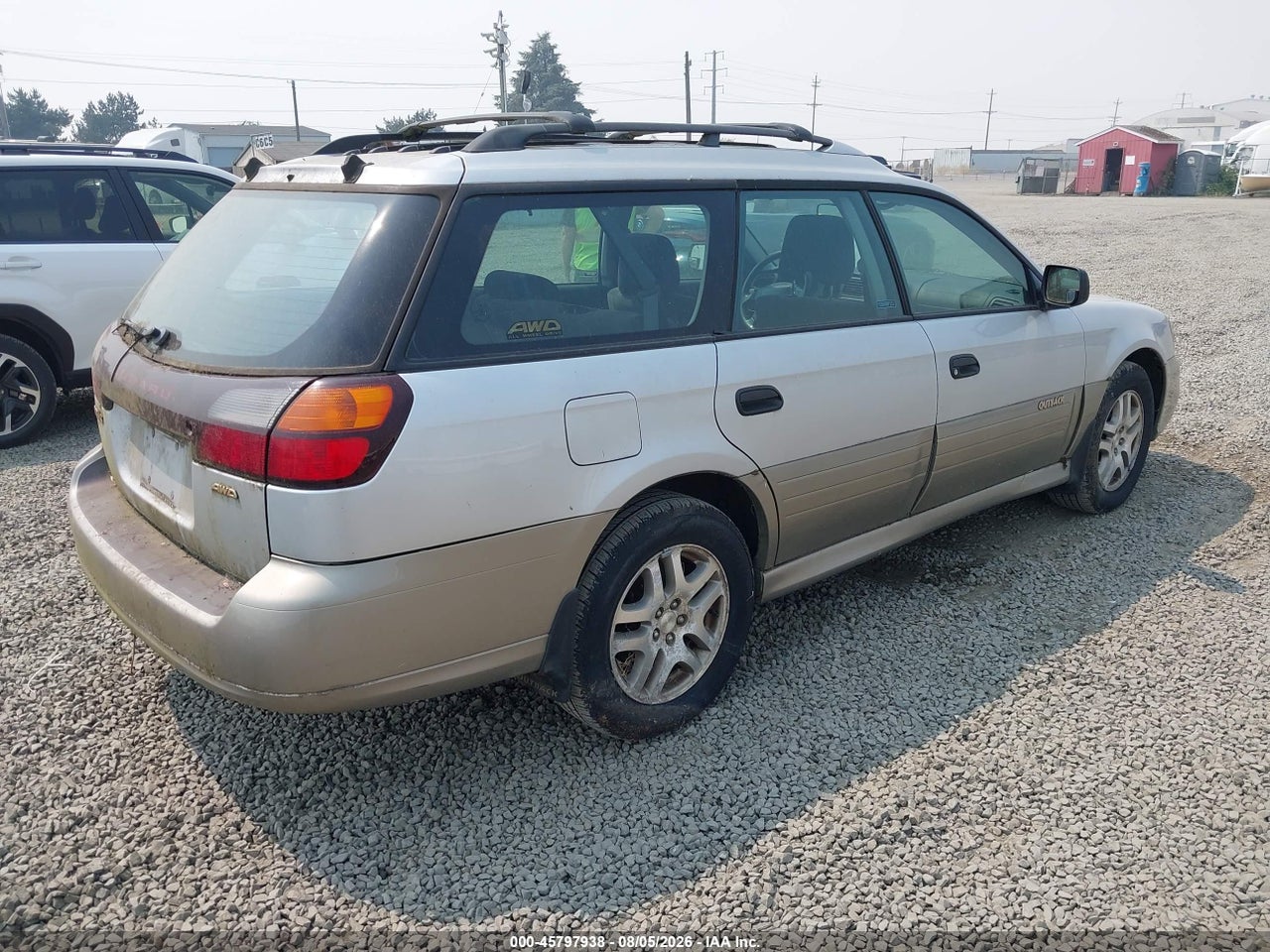 2003 SUBARU OUTBACK   · 4/11