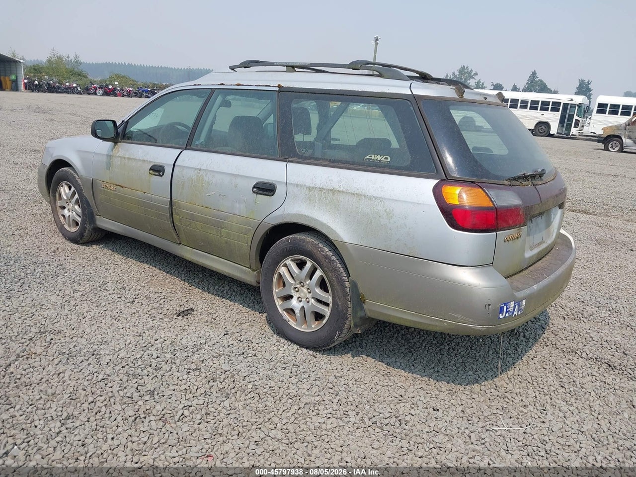2003 SUBARU OUTBACK   · 3/11