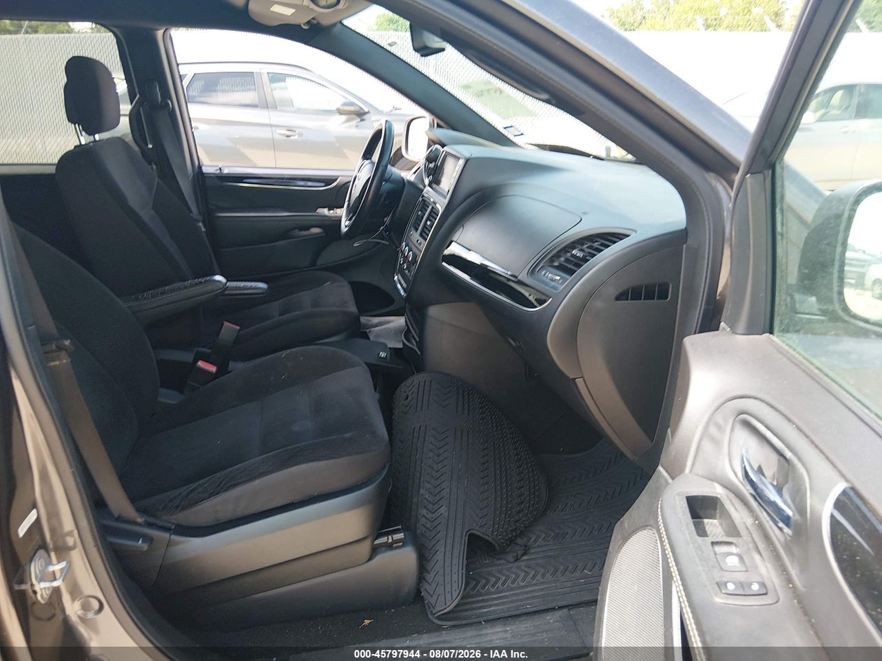 2018 DODGE GRAND CARAVAN SE PLUS · 5/11