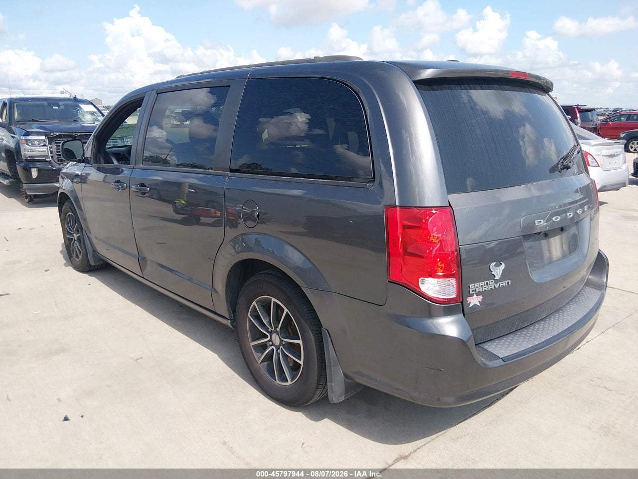2018 DODGE GRAND CARAVAN SE PLUS · 3/11