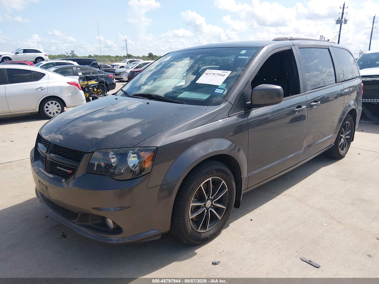 2018 DODGE GRAND CARAVAN SE PLUS · 2/11