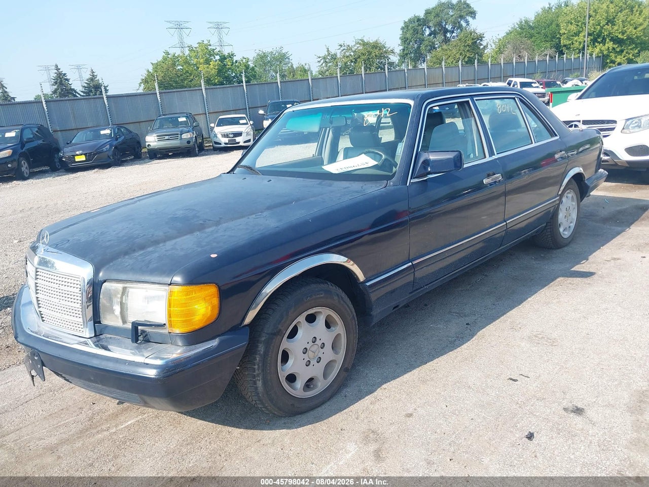 1989 MERCEDES-BENZ 560 SEL · 2/11