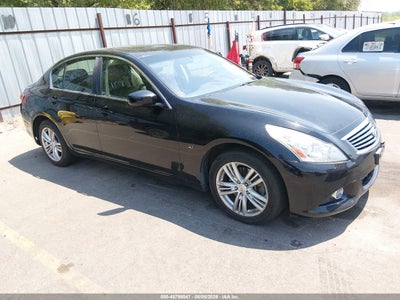 JN1CV6ARXFM****** · 2015 INFINITI Q40