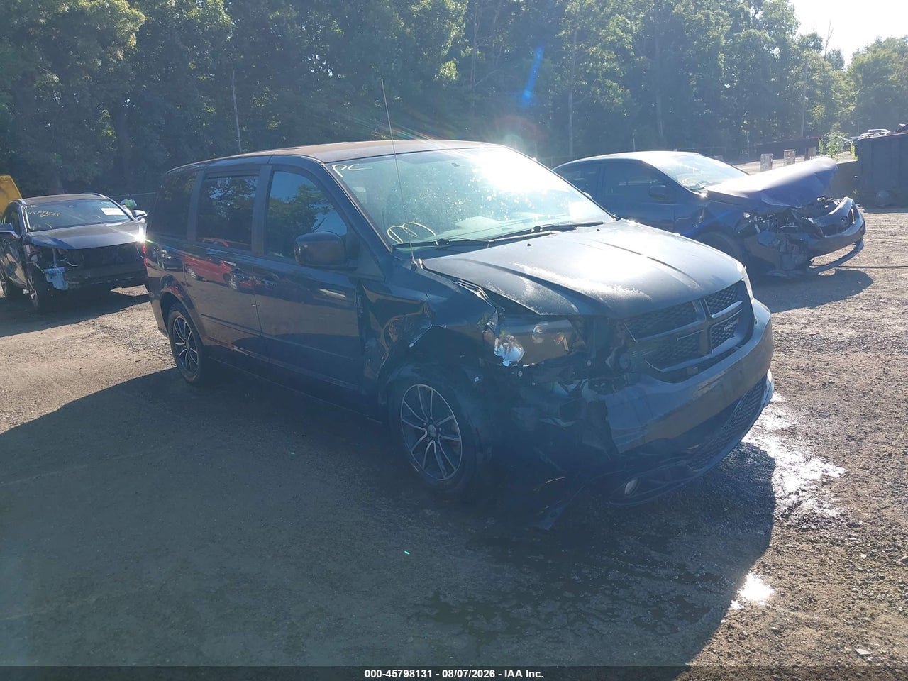 2C4RDGCG5FR****** · 2015 DODGE GRAND CARAVAN SXT