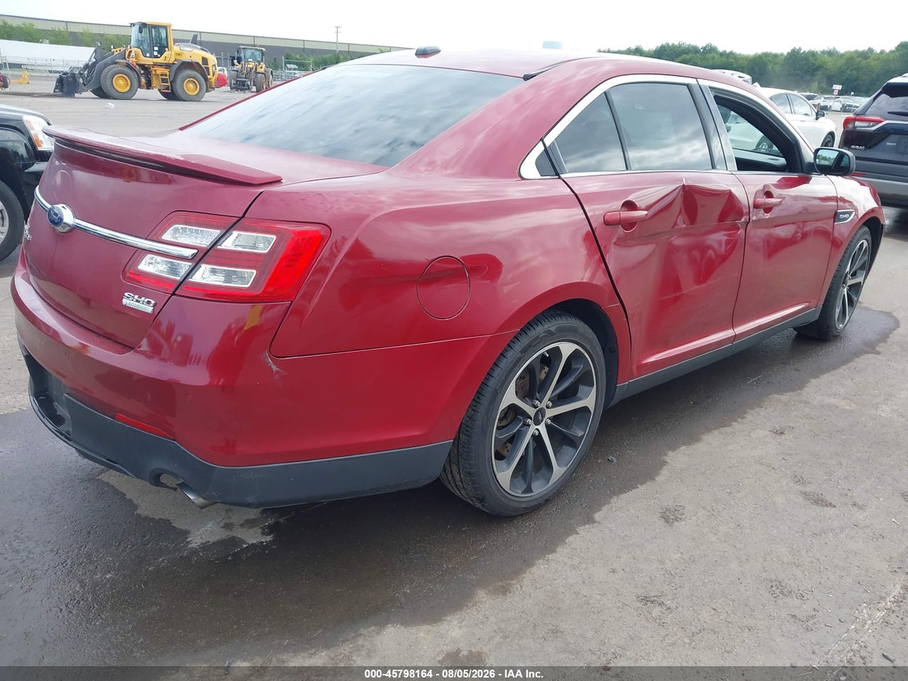 2015 FORD TAURUS SHO · 4/11