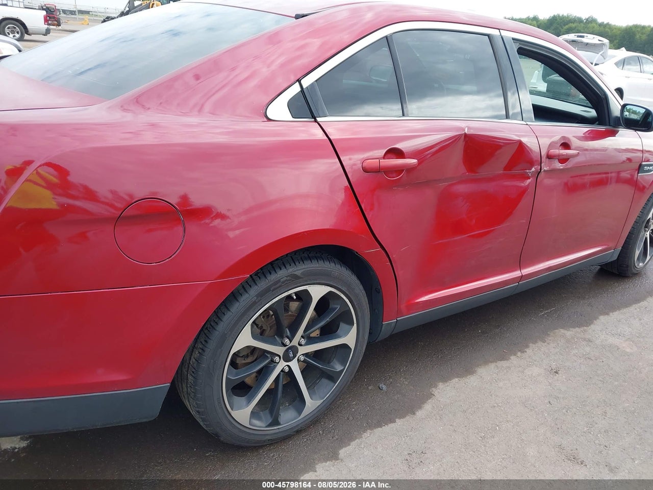 2015 FORD TAURUS SHO · 6/11