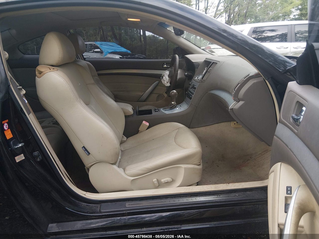 2009 INFINITI G37X · 5/11