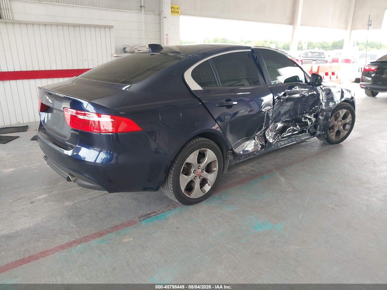 2018 JAGUAR XE 25T · 4/11