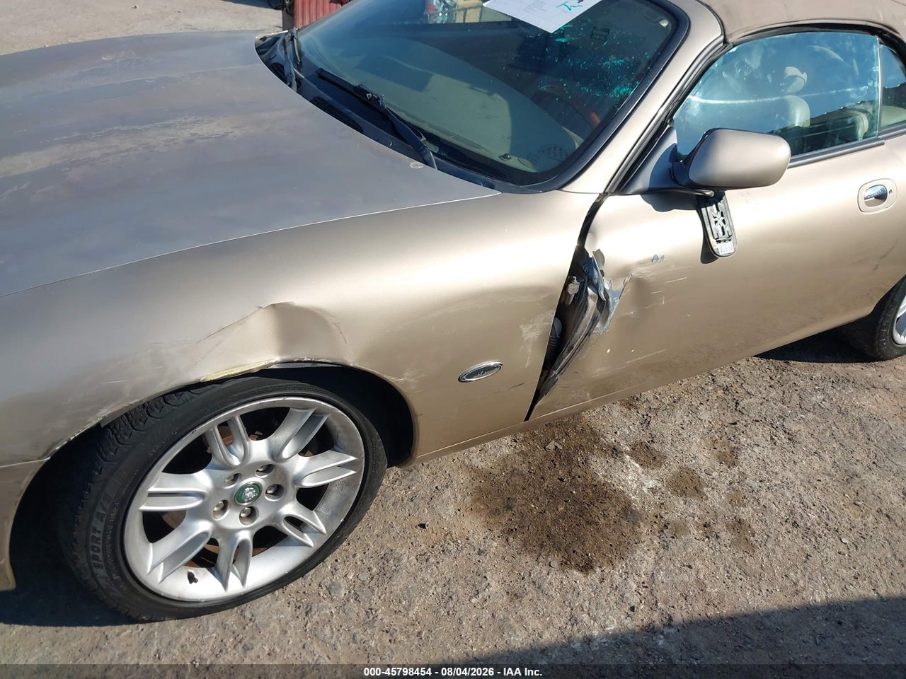 2001 JAGUAR XK8 · 6/11
