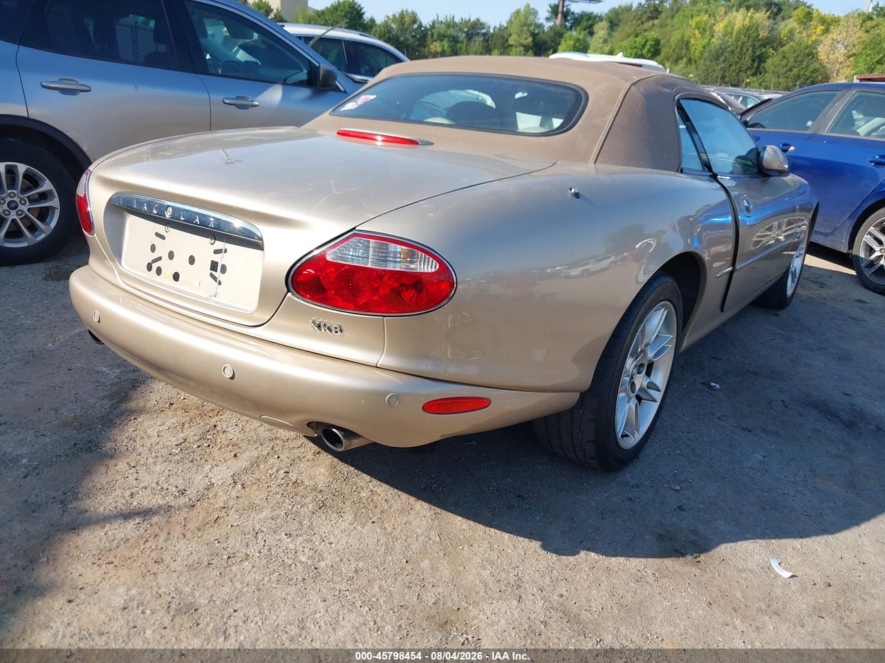 2001 JAGUAR XK8 · 4/11