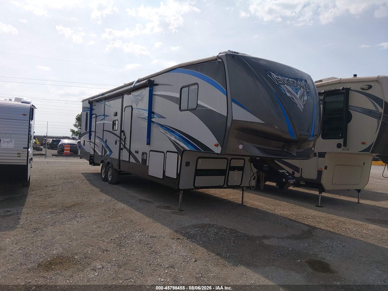4X4FVGH23JR****** · 2018 FOREST RIVER OTHER