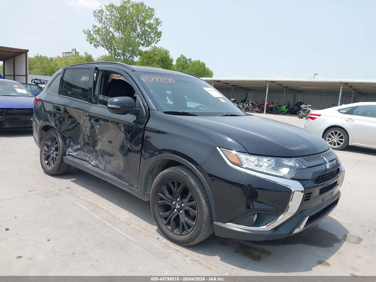 JA4AD3A36KZ****** · 2019 MITSUBISHI OUTLANDER LE