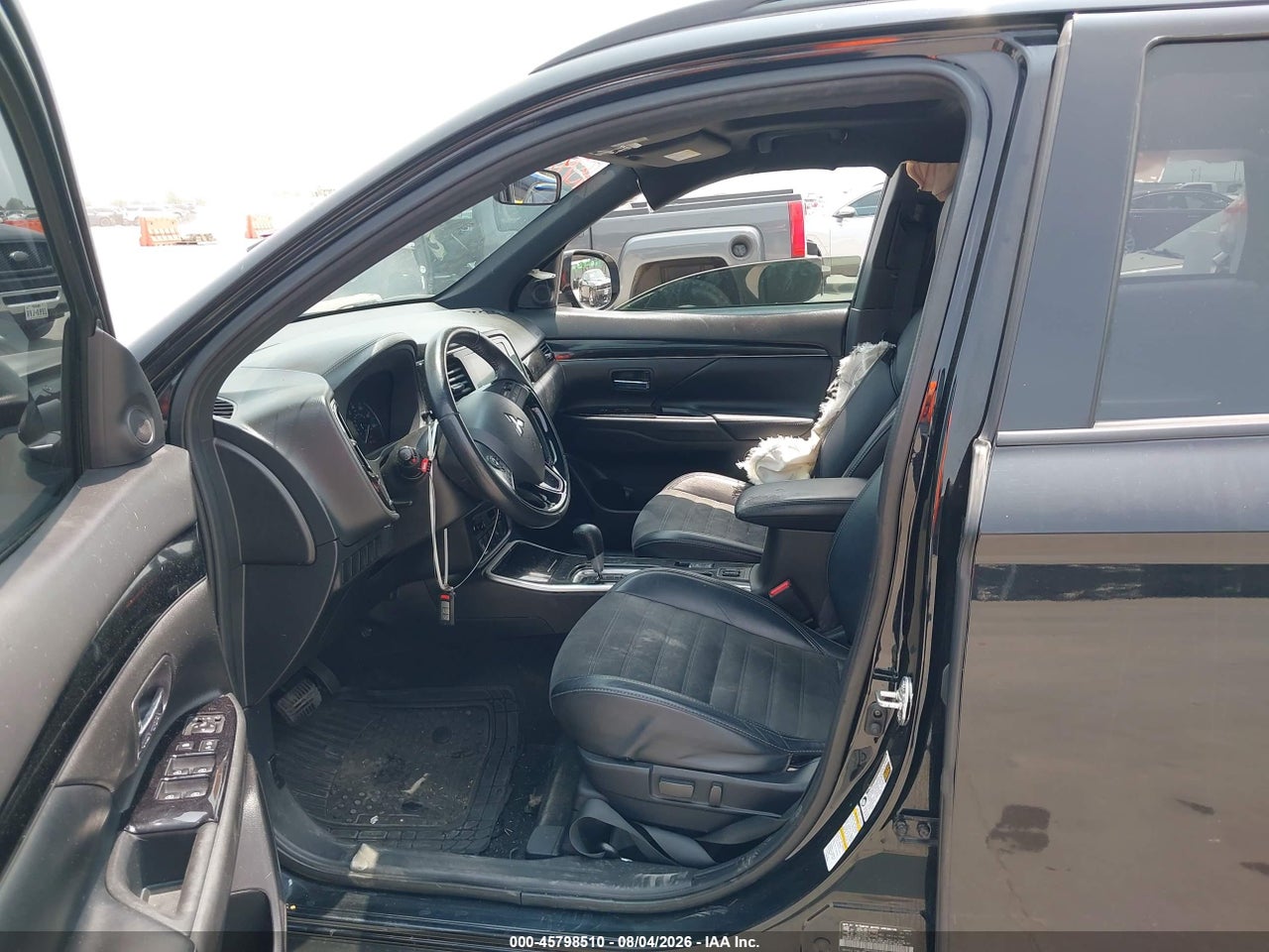 2019 MITSUBISHI OUTLANDER LE · 5/11