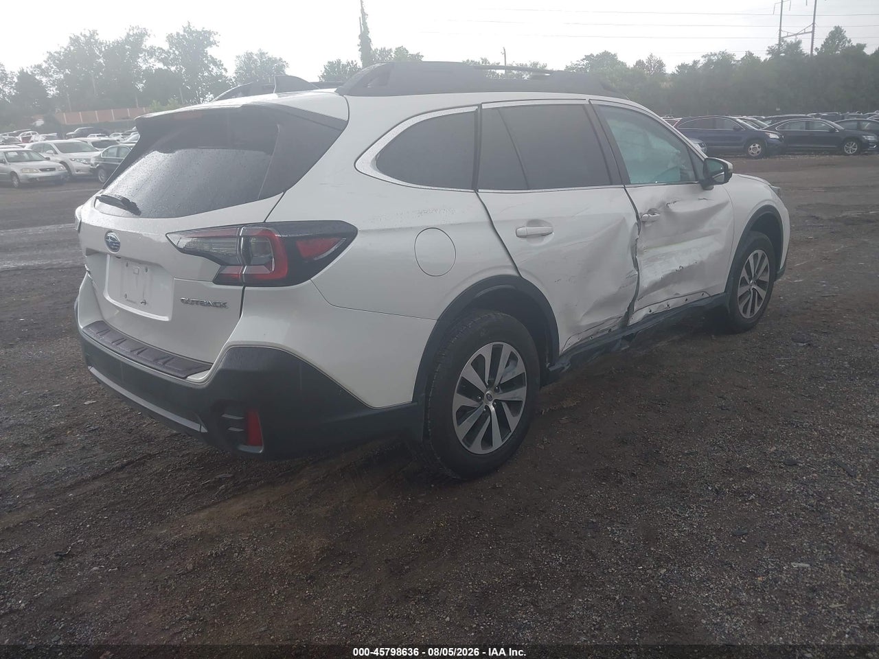 2020 SUBARU OUTBACK PREMIUM · 4/11