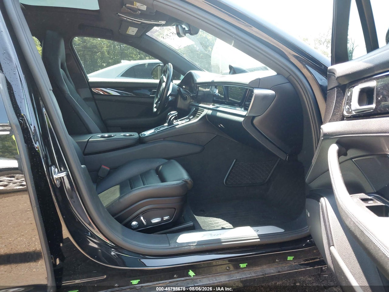2020 PORSCHE PANAMERA 4 · 5/11