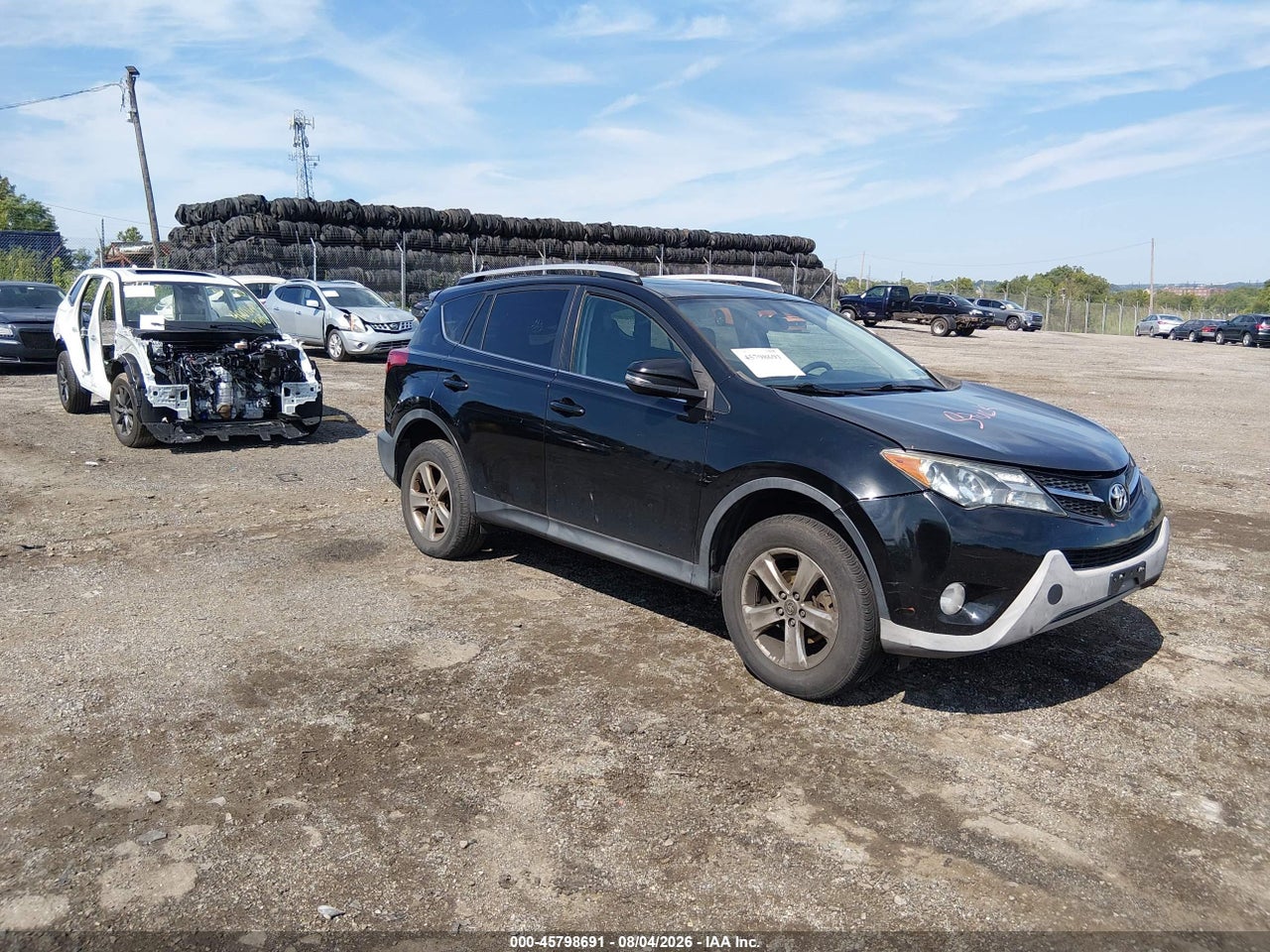 2T3RFREV6FW****** · 2015 TOYOTA RAV4 XLE