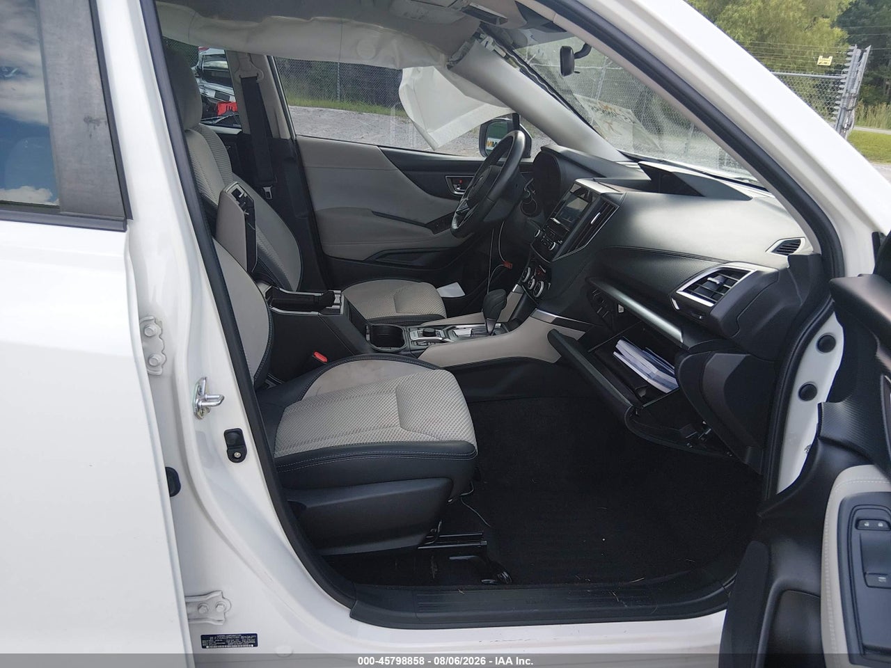 2023 SUBARU FORESTER PREMIUM · 5/11