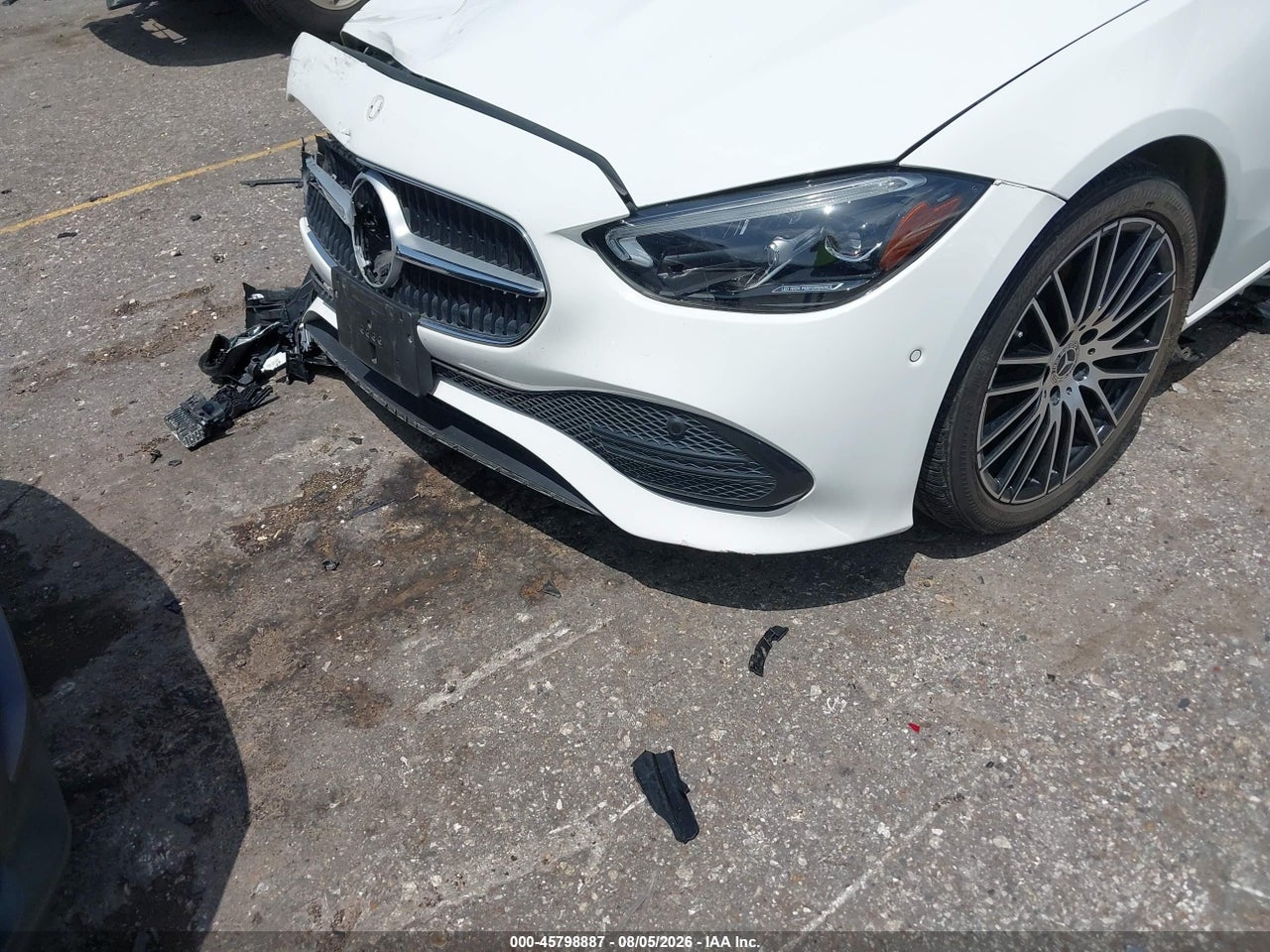 2024 MERCEDES-BENZ C 300 · 6/10