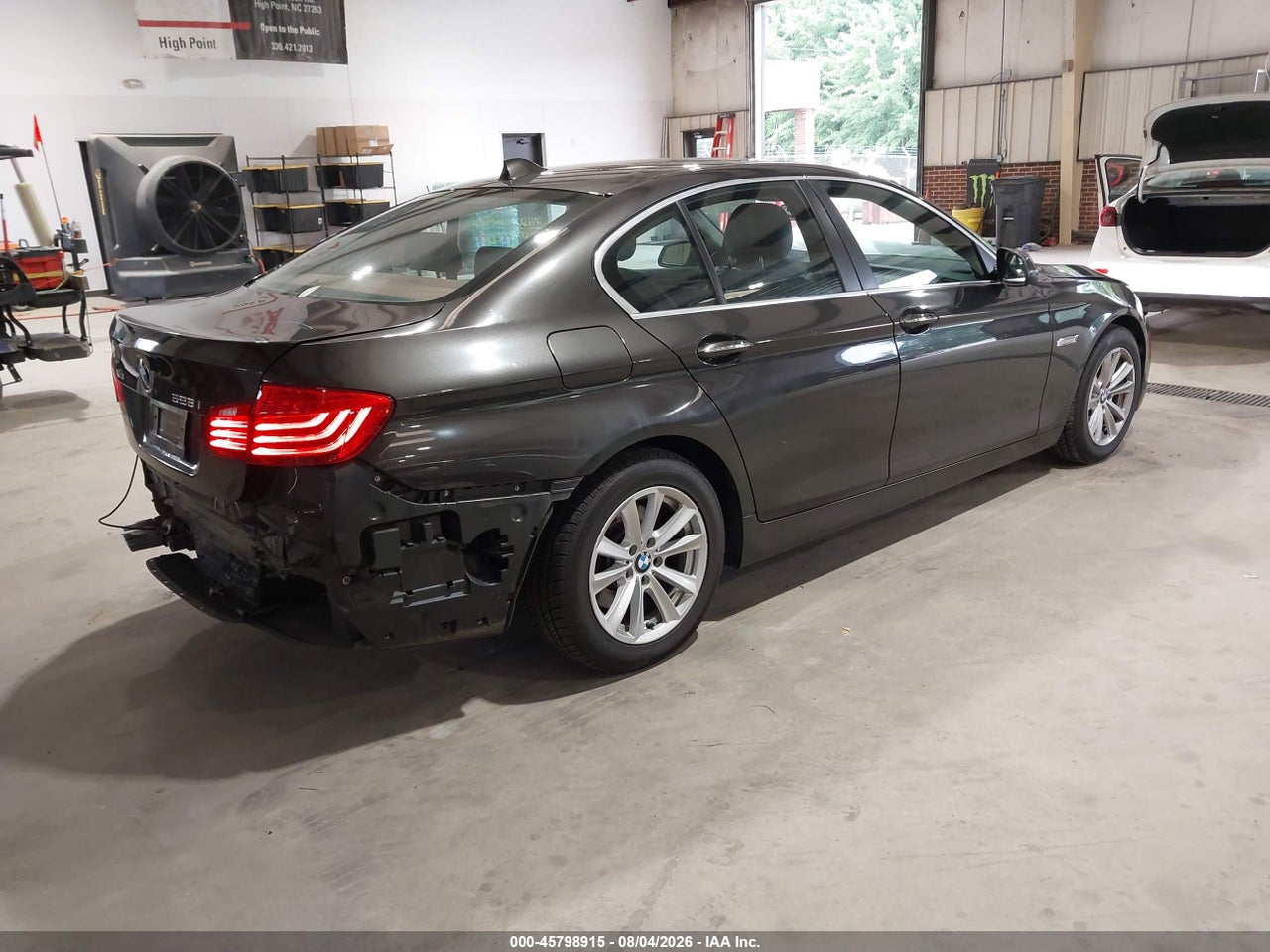 2014 BMW 528I XDRIVE · 4/11