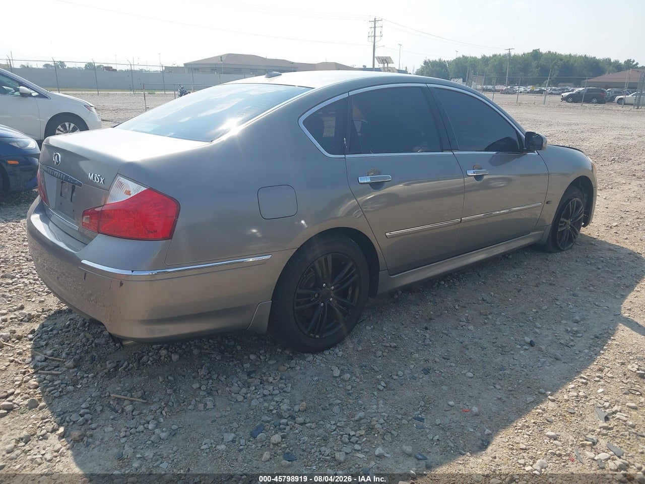 2008 INFINITI M35X · 4/11