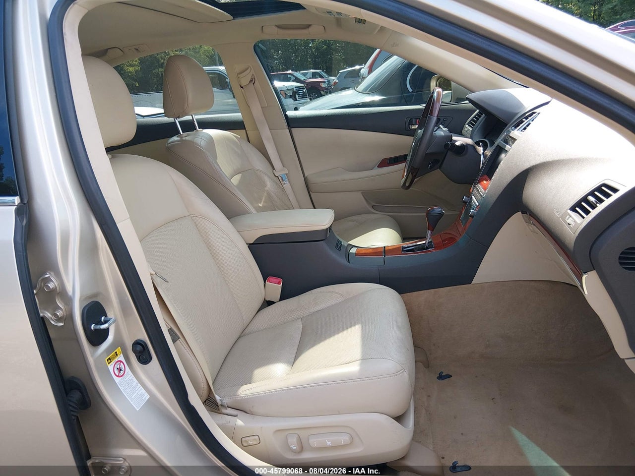 2011 LEXUS ES 350 · 5/11