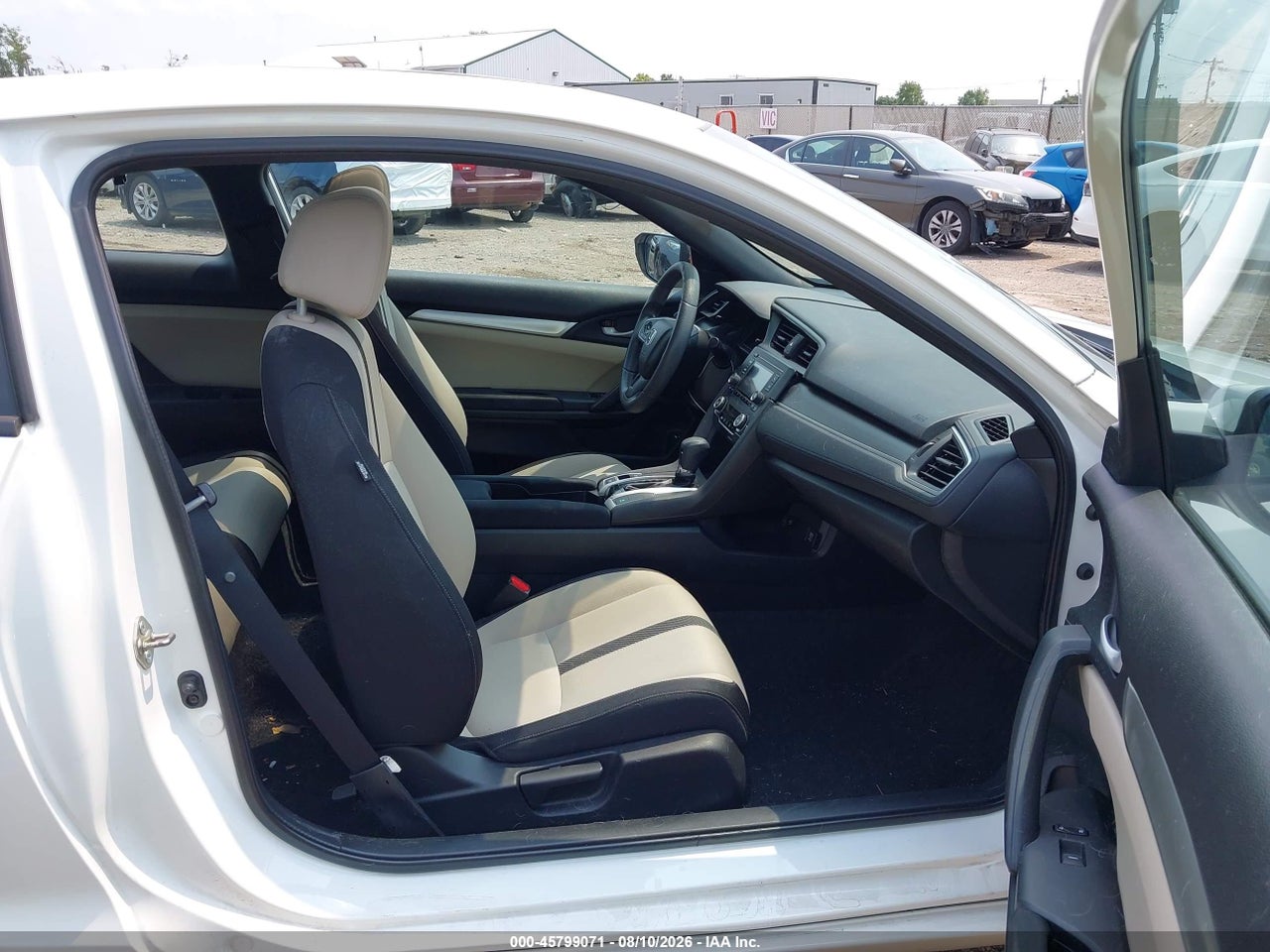 2016 HONDA CIVIC LX-P · 5/11