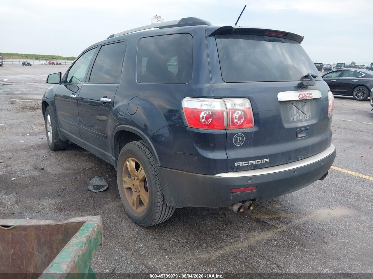 2012 GMC ACADIA SLE · 3/11