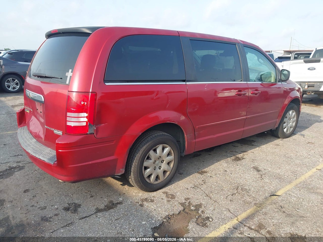 2009 CHRYSLER TOWN &amp; COUNTRY LX · 4/11