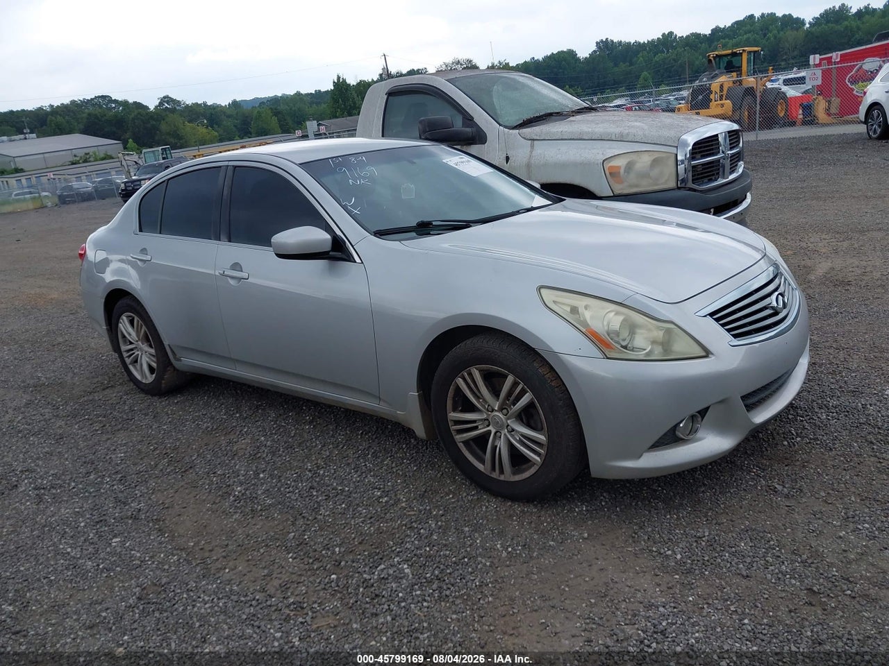 2011 INFINITI G37X  