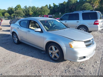 2011 DODGE AVENGER LUX