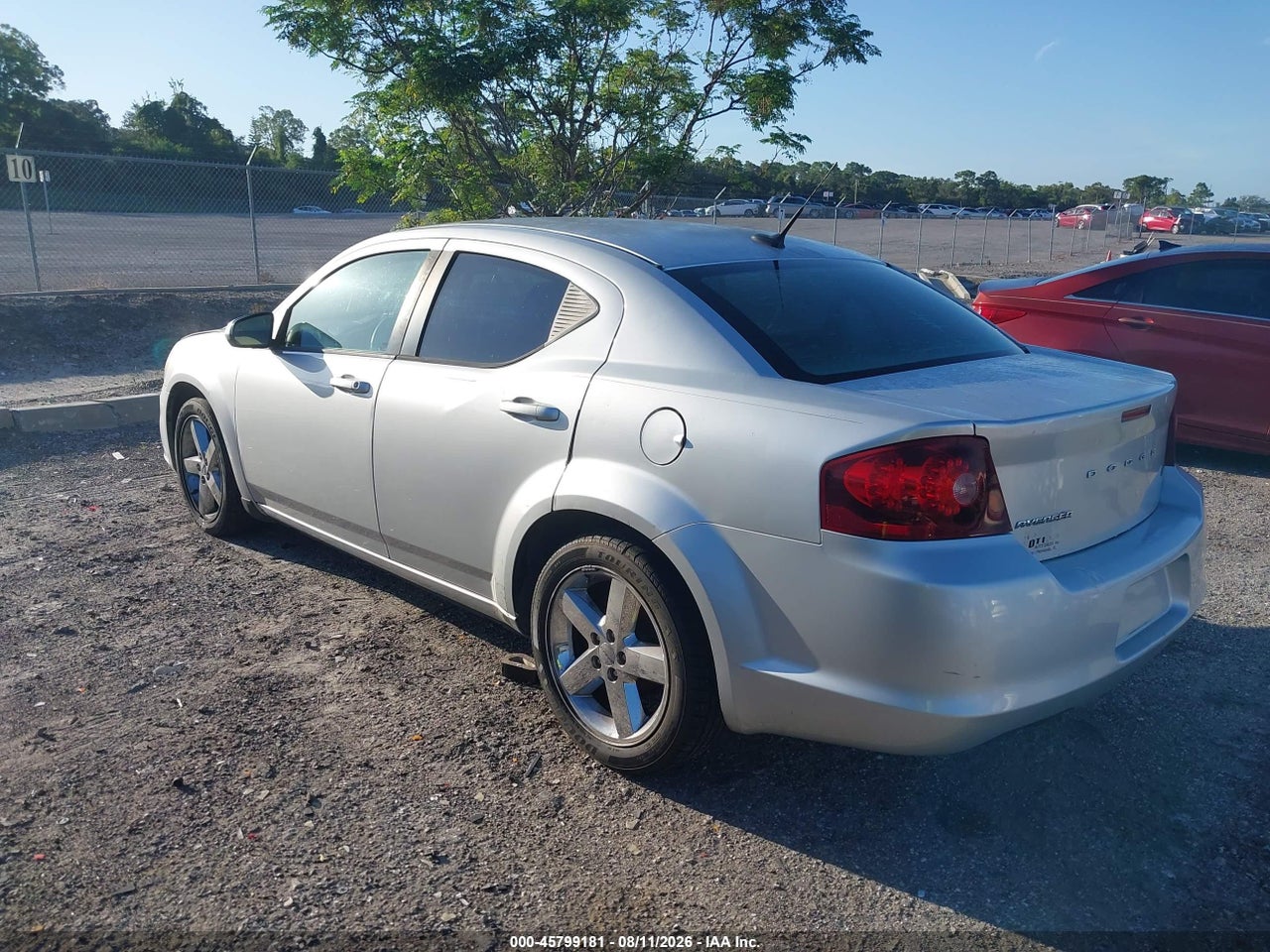 2011 DODGE AVENGER LUX · 3/11