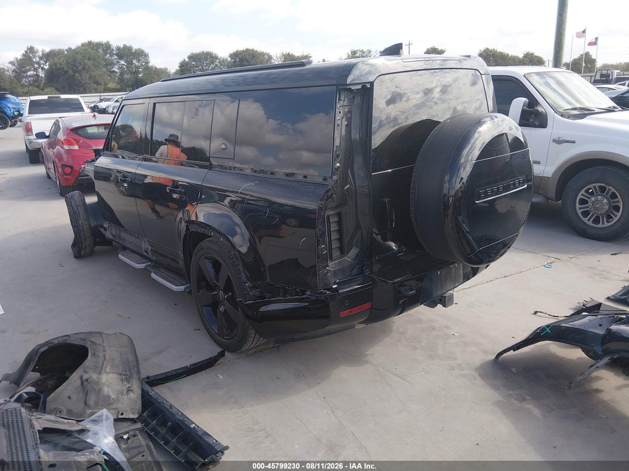2023 LAND ROVER DEFENDER 130 X-DYNAMIC SE · 3/11