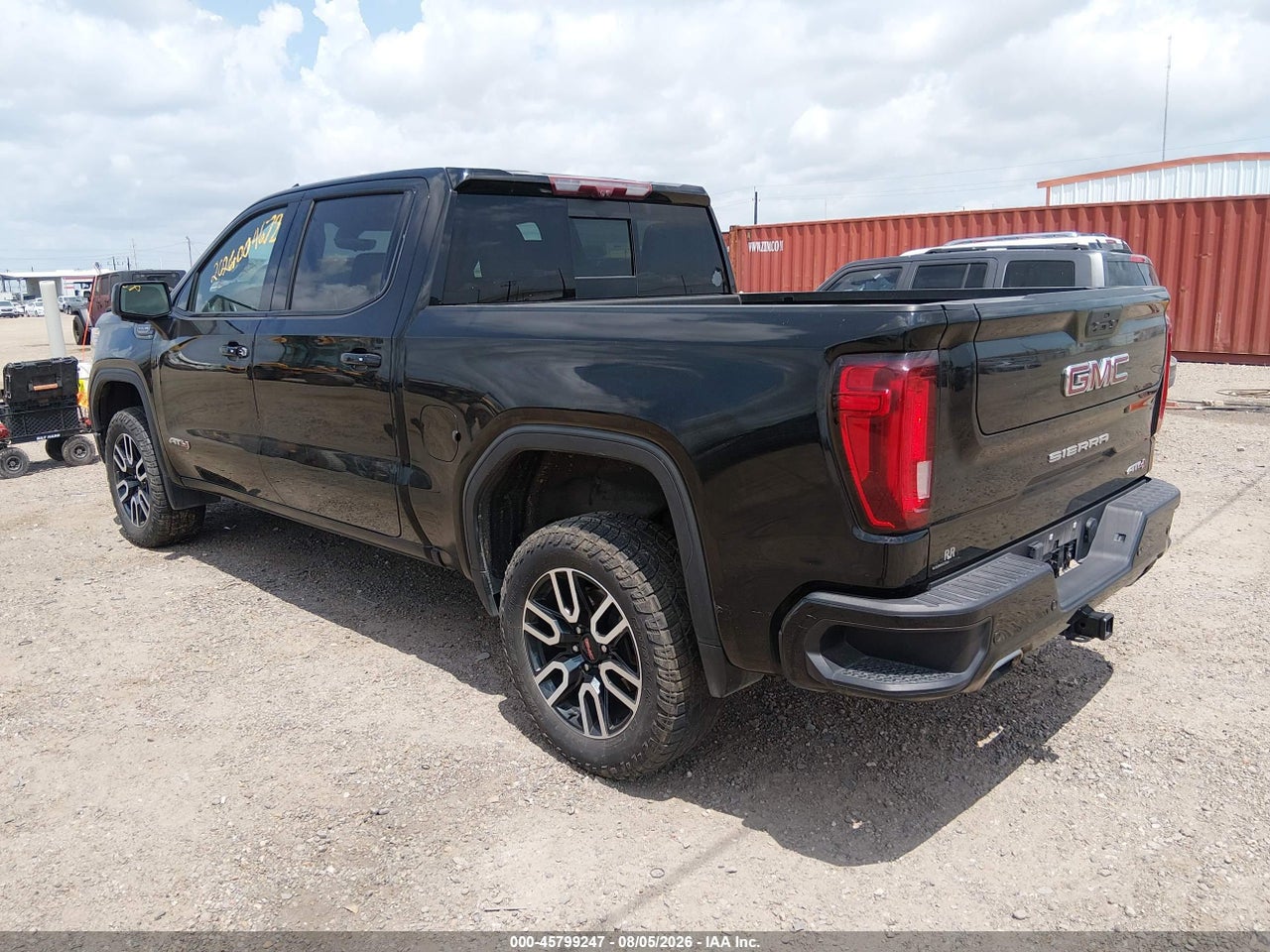 2021 GMC SIERRA 1500 4WD  SHORT BOX AT4 · 3/10