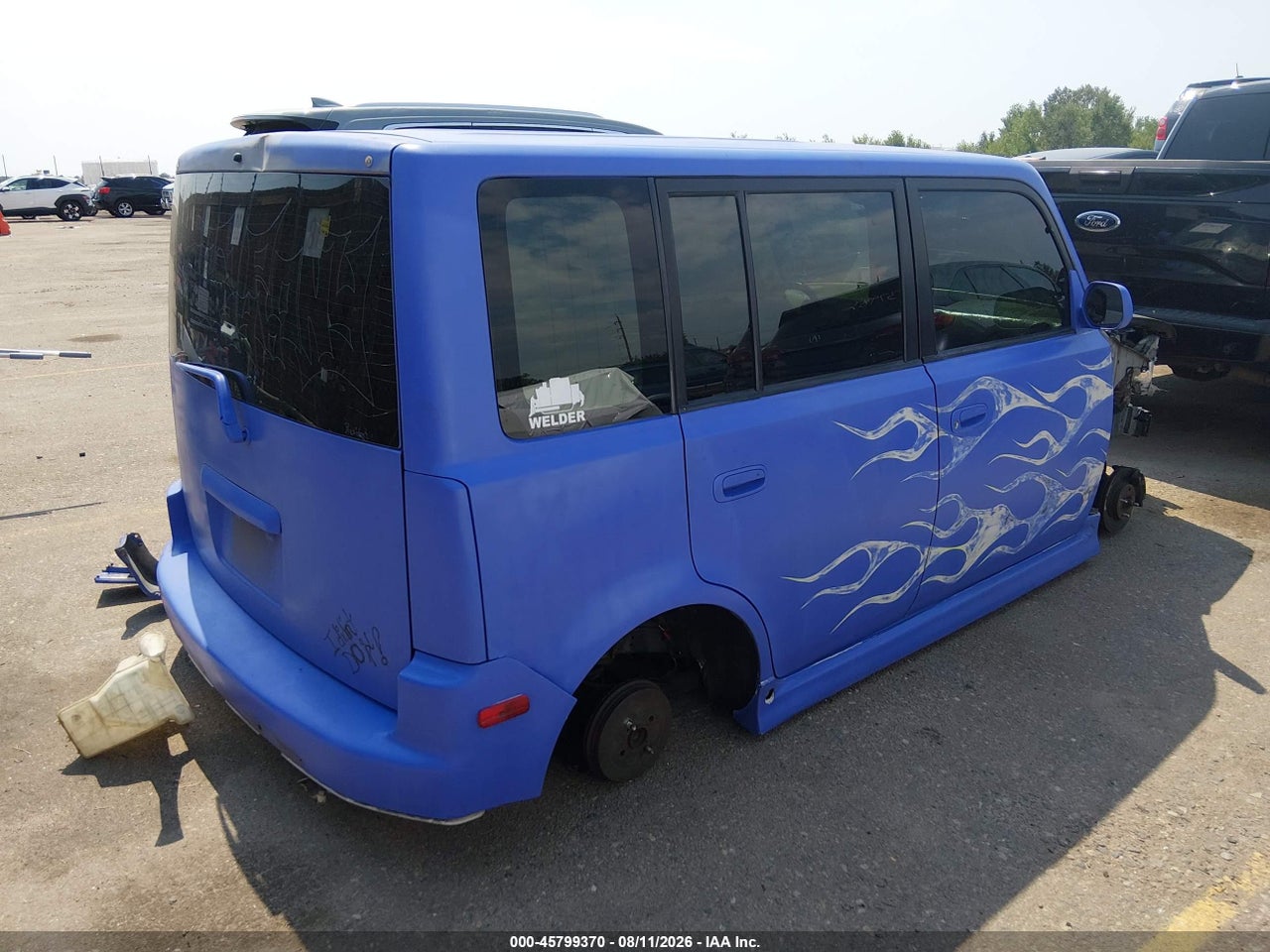 2005 SCION XB · 4/6