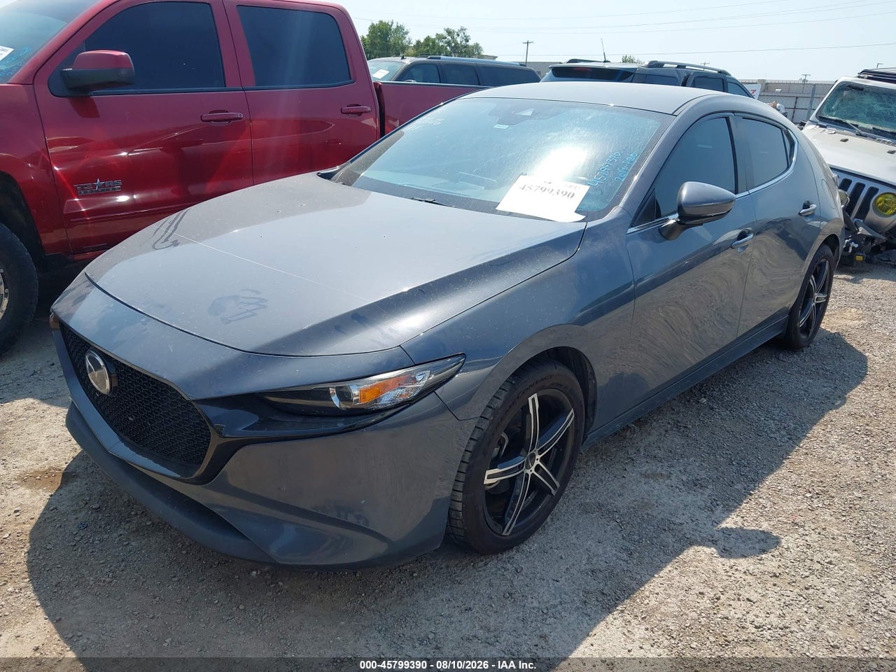 2019 MAZDA MAZDA3 · 2/11
