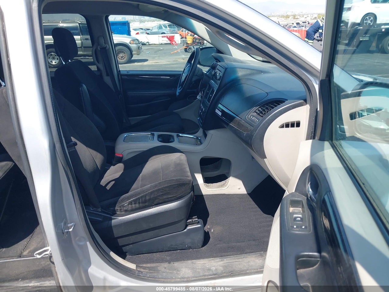 2012 DODGE GRAND CARAVAN SXT · 5/11
