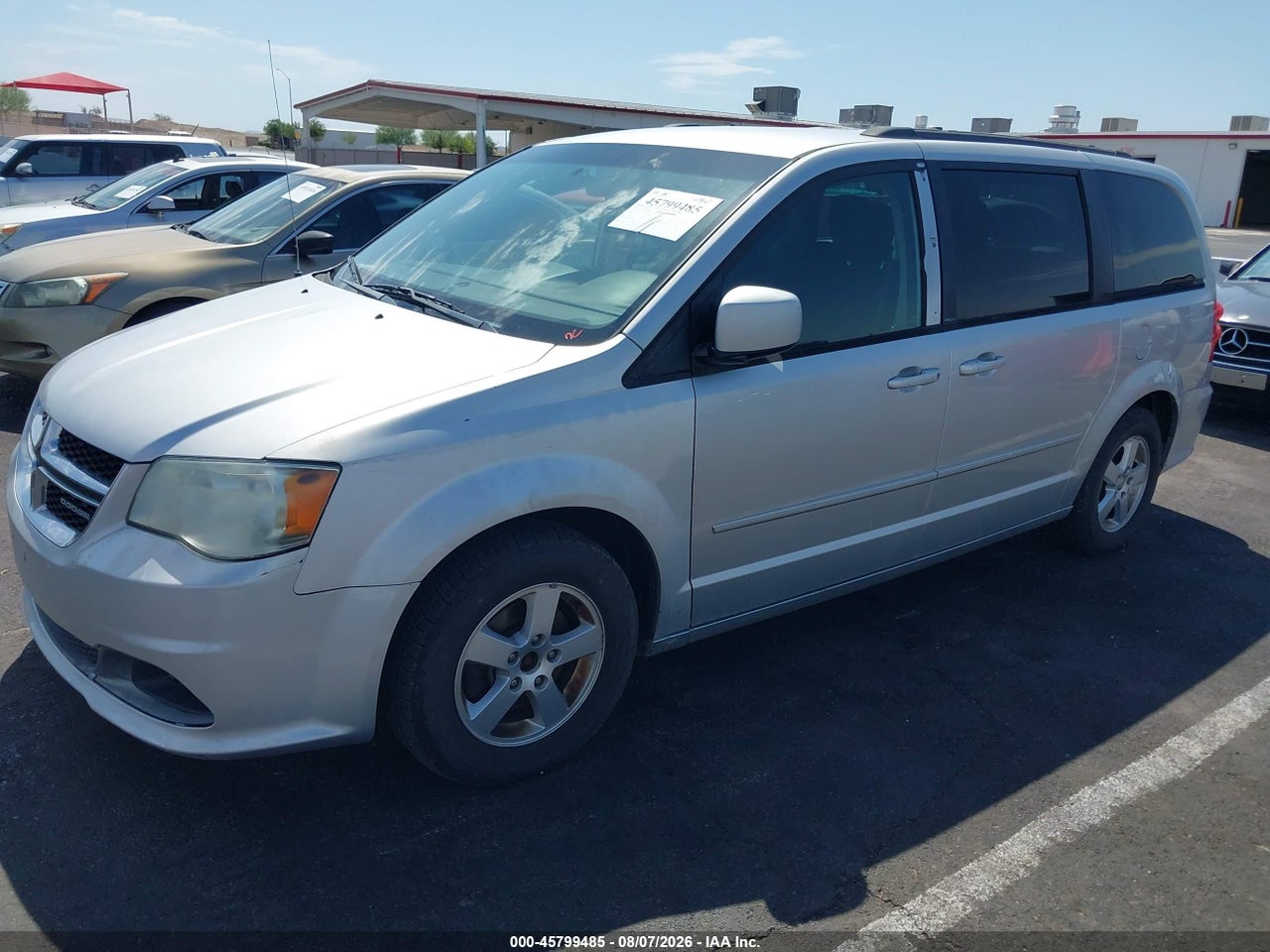 2012 DODGE GRAND CARAVAN SXT · 2/11