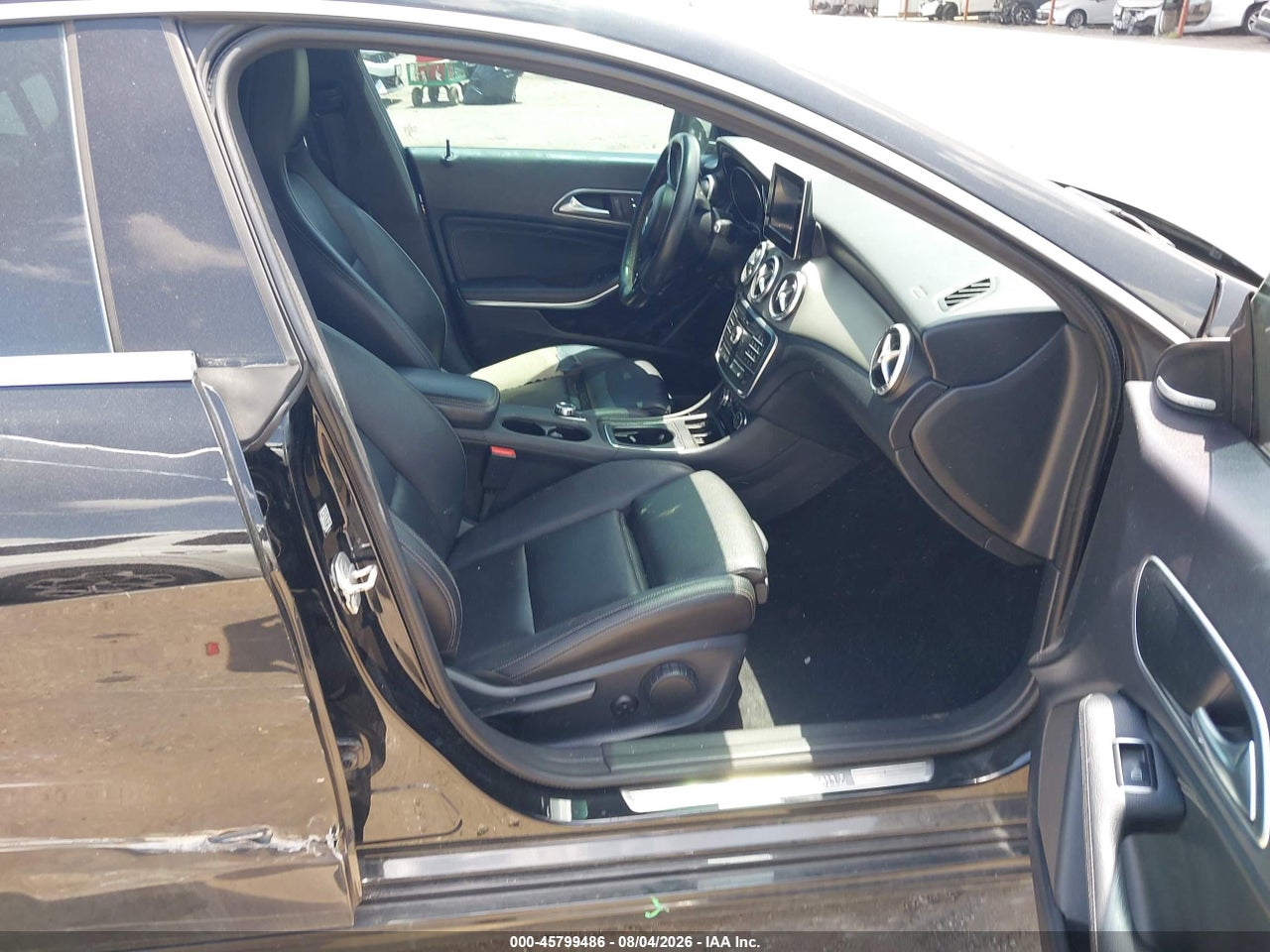2016 MERCEDES-BENZ CLA 250 · 5/11