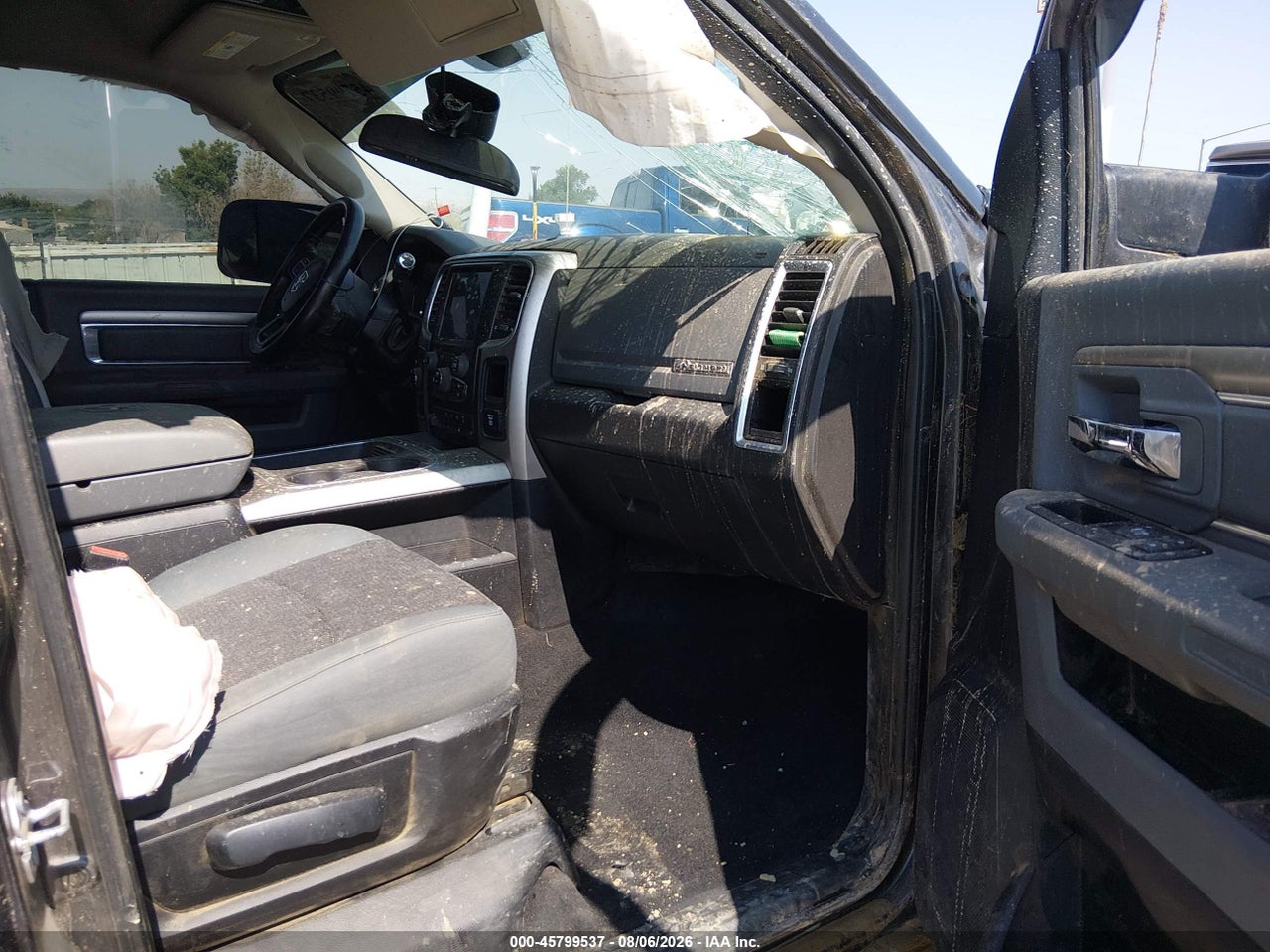 2017 RAM 2500 BIG HORN  4X4 6'4 BOX · 5/11